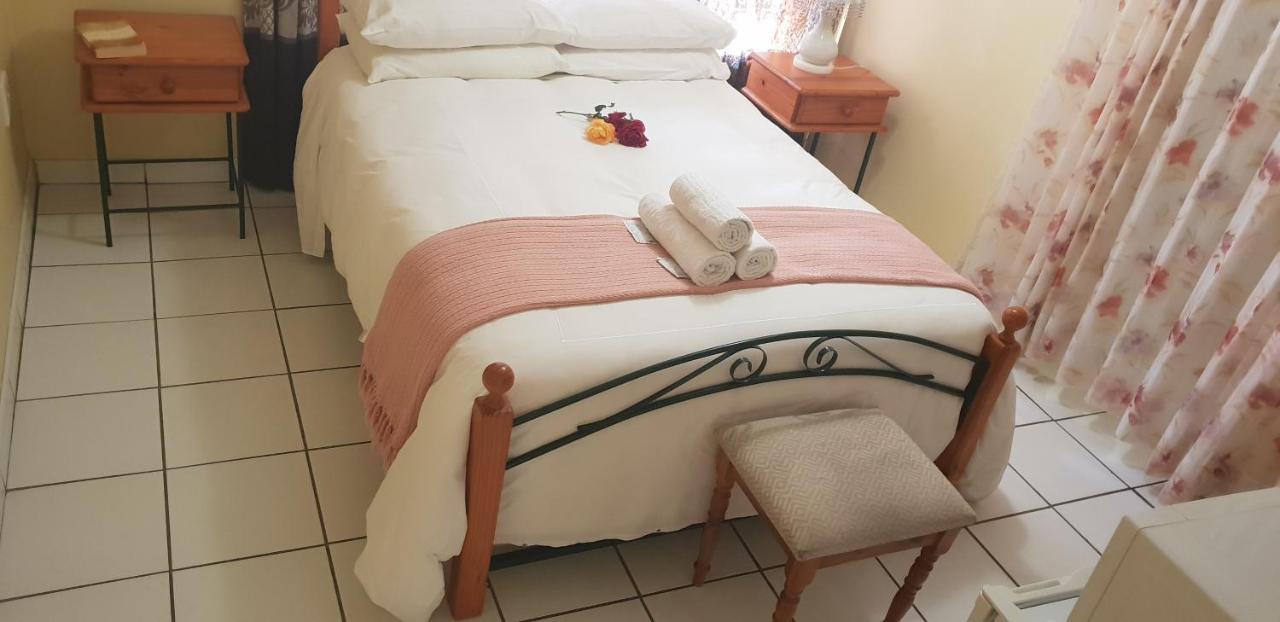 Ebenezer Guesthouse Bluewater Bay Port Elizabeth Eksteriør billede